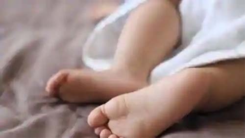 The unfortunate death of a two-month-old baby due to an infection after vaccination | लसीकरणानंतर इन्फेक्शन झाल्याने दोन महिन्यांच्या बाळाचा दुदैवी मृत्यू 