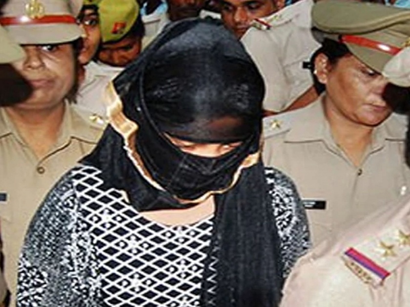 The law student, who had accused Swami Chinmayanand for sexually harassing her, has been arrested | भाजपा नेते चिन्मयानंद यांच्यावर बलात्काराचा आरोप करणारी तरुणी अटकेत