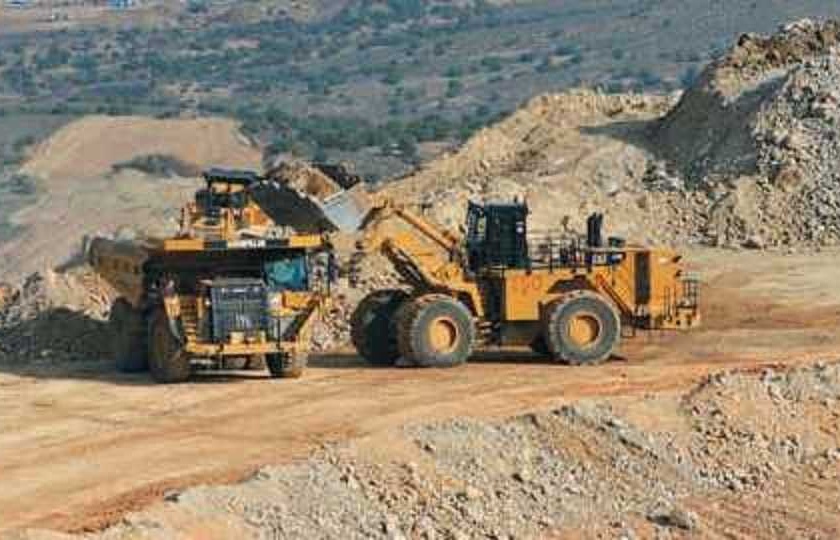 Mine owners in Borgaon area fined, appeal filed | बोरगाव परिसरातील खाण मालकांना दंड, अपील दाखल