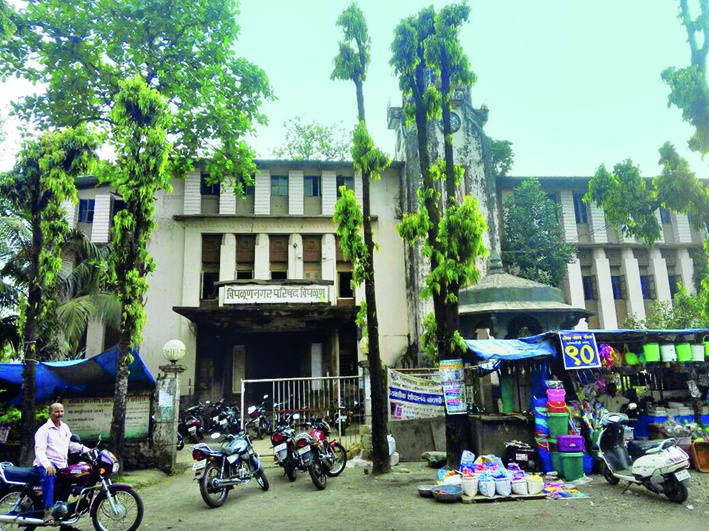 Chiplun Nagar Parishad: Bhosale, as a sanctioned corporator | चिपळूण नगर परिषद : स्वीकृत नगरसेवकपदी भोसले