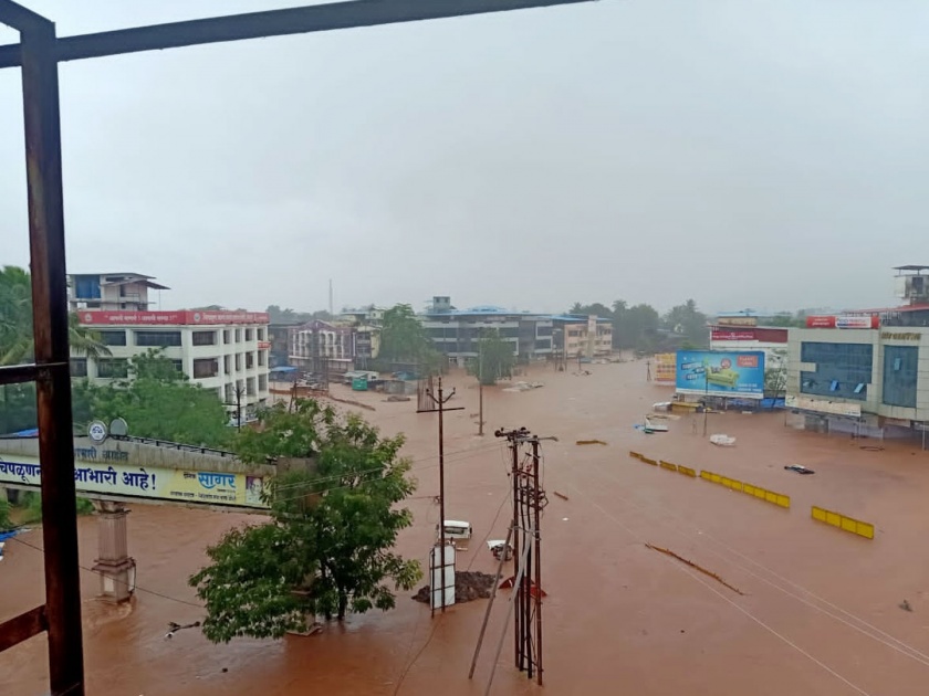 konkan even today there is a red alert of rain 72 people are trapped in raigad | कोकणात हाहाकार; आजही पावसाचा रेड अलर्ट, रायगडमध्ये दरडीखाली ७२ अडकले?