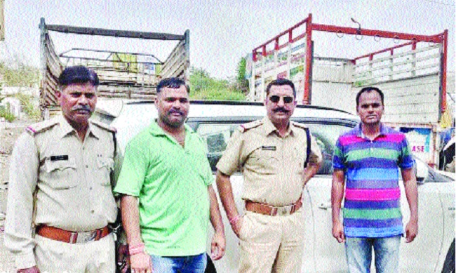 The stolen car was found in Indore - one was arrested in the last 24 hours | चोरीस गेलेली कार इंदोरमध्ये सापडली-- अवघ्या चोवीस तासांत एकाला अटक