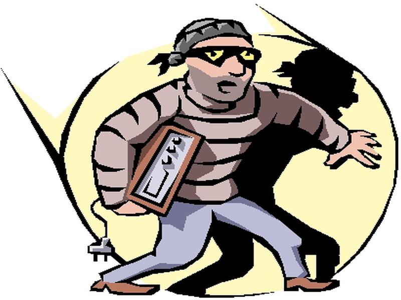Cash theft with laptop from four-wheeler | चारचाकी वाहनातून लॅपटॉपसह रोकड चोरी