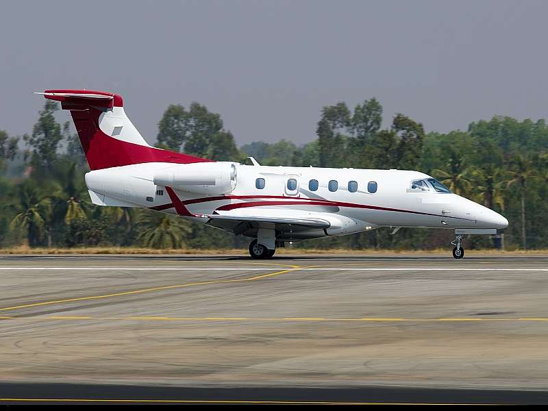  Aircraft arrives from Thackeray for Congress MLA! in pune | काँग्रेस आमदारासाठी उद्धव ठाकरेंकडून आले विमान!