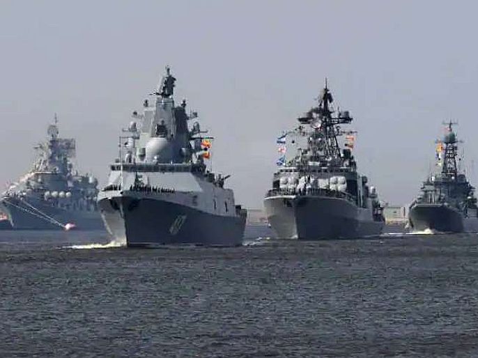 Russia warns England do not provoke us again in black sea | इंग्लंडच्या विध्वंसक युद्धनौका काळ्या समुद्रात; रशिया भडकला, दिला थेट इशारा...!
