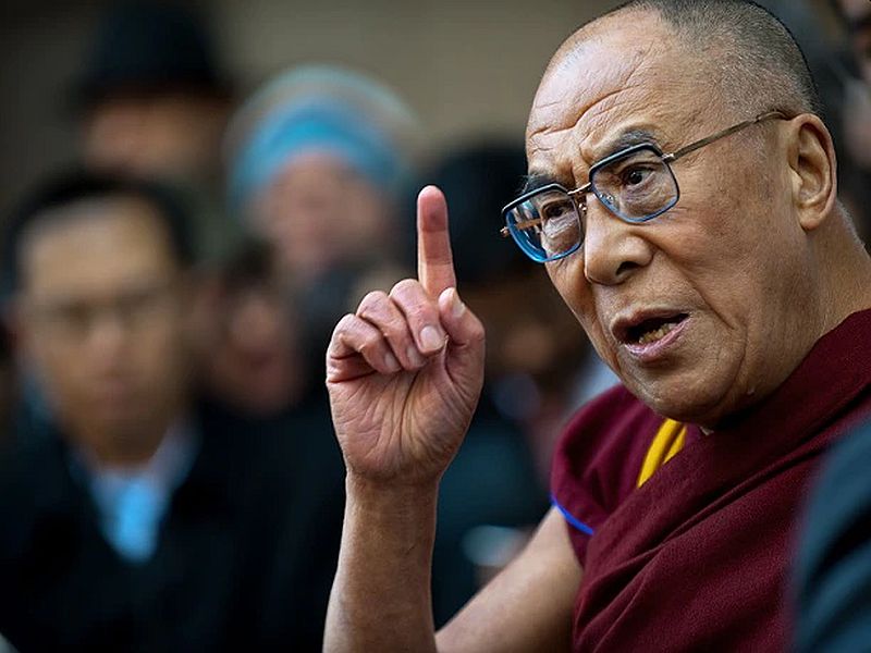 Chinese leaders do not understand diversity says Dalai lama in japan  | चीनमधील नेत्यांना विविधता समजत नाही, दलाई लामा यांचा ड्रॅगनवर निशाणा; जिनपिंग यांच्या बाबतीत म्हणाले...