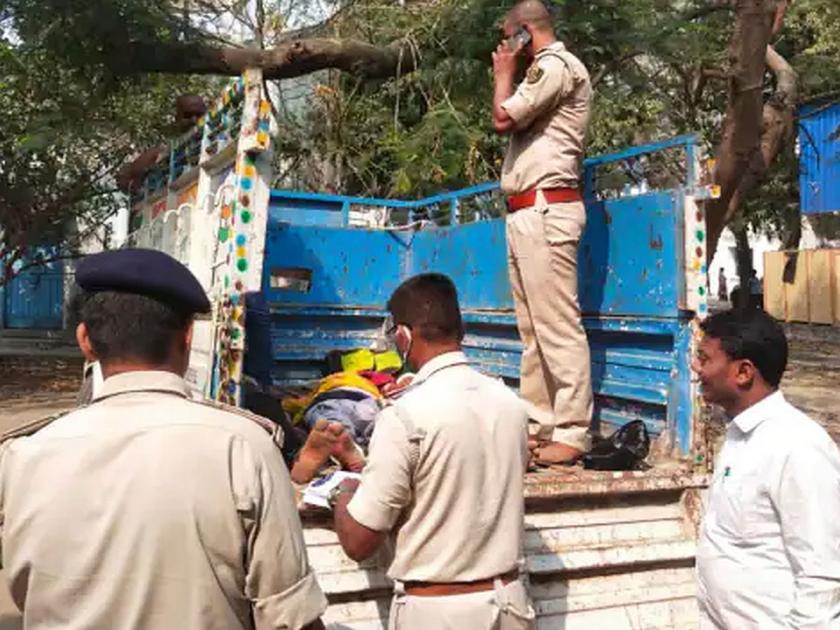 Bike collided with wall while taking selfie three youths died fourth in critical condition in Nalanda at Bihar | सेल्फीच्या नादात दुचाकी भिंतीला धडकली, तिघांचा मृत्यू; जाणून घ्या 'त्या' वेळेत नेमकं काय घडलं
