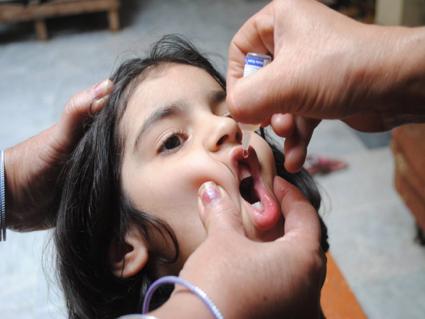 'Two drops of life' to 32 thousand children in Raigad district; Pulse Polio Campaign | रायगड जिल्ह्यात 32 हजार बालकांना ‘दोन थेंब जीवनाचे’; पल्स पोलिओ मोहीम