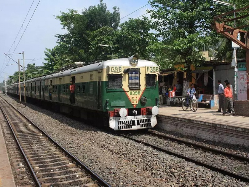 Railways will resume suburban services in West Bengal from 11th November, Mumbai Local on Waiting | ‘या’ राज्यात ११ नोव्हेंबरपासून लोकल सेवा सुरु; केंद्रीय रेल्वेमंत्र्यांची घोषणा, मुंबईकर मात्र प्रतिक्षेत