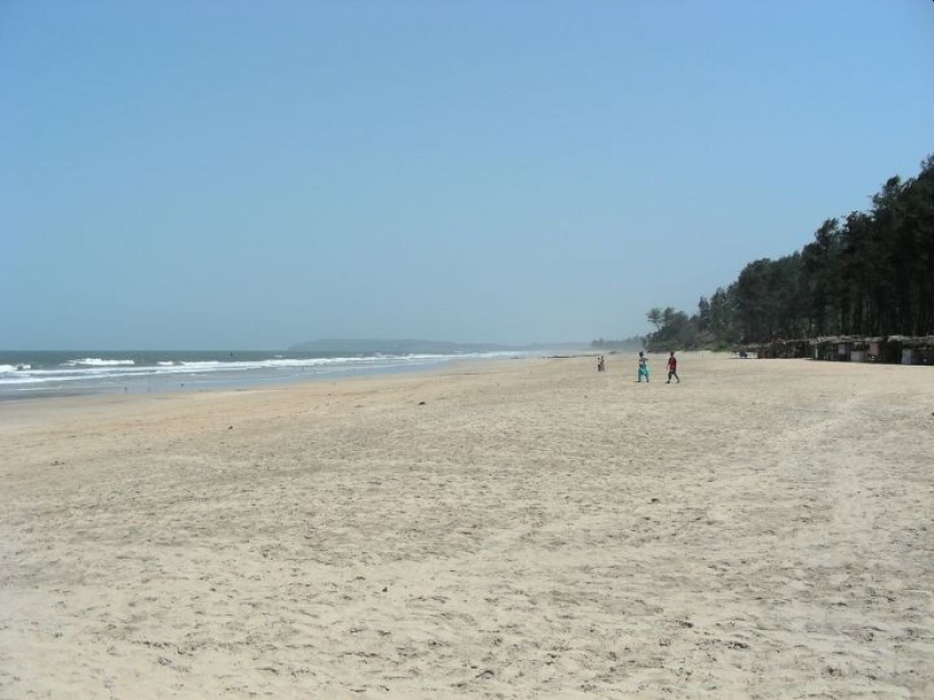 The beaches in Palghar will be crowded from Monday | पालघरमधील समुद्रकिनारे सोमवारपासून गजबजणार; हॉटेल्स, रिसॉर्टमालकांची जय्यत तयारी