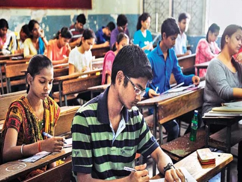 Class 10 and 12 board exams not possible in Maharashtra before May - Minister Varsha Gaikwad | दहावी-बारावी विद्यार्थ्यांच्या परीक्षांबाबत मोठी बातमी; शिक्षणमंत्री वर्षा गायकवाडांनी दिली माहिती