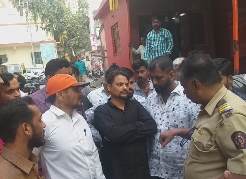 After Mumbai, MNS activists Search Bangladeshi and Pakistani infiltrators with police in Pune | मुंबईपाठोपाठ पुण्यातही बांगलादेशी घुसखोर सर्च ऑपरेशन; पोलिसांसह मनसे कार्यकर्ते सरसावले