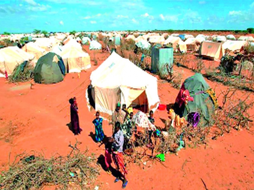 Coronavirus: 'In-Out' closed for refugees in Kenya; This is the test of human survival | Coronavirus: केनियामध्ये शरणार्थींसाठी ‘इन-आऊट’ बंद; 'हे' सारं मानवी जगण्याची परीक्षा पाहणारं