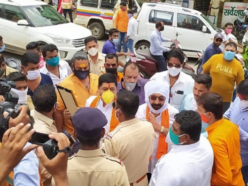 Ram Mandir: Police arrested MNS activists for pray Lord Rama without permission in aurangabad | Ram Mandir Bhumi Pujan: परवानगी नसताना प्रभू रामाचं पूजन केल्यानं मनसे कार्यकर्त्यांना पोलिसांनी केली अटक