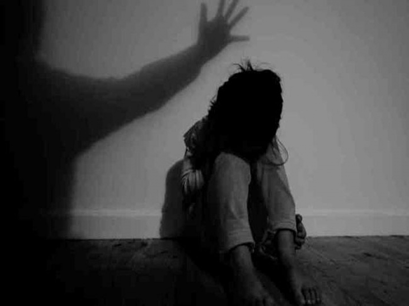Bhopal Girl told to family 'He comes into my dream and tortures me, take out his body from the grave | 'तो माझ्या स्वप्नात येऊन मला छळतोय, त्याचा मृतदेह बाहेर काढा' 
