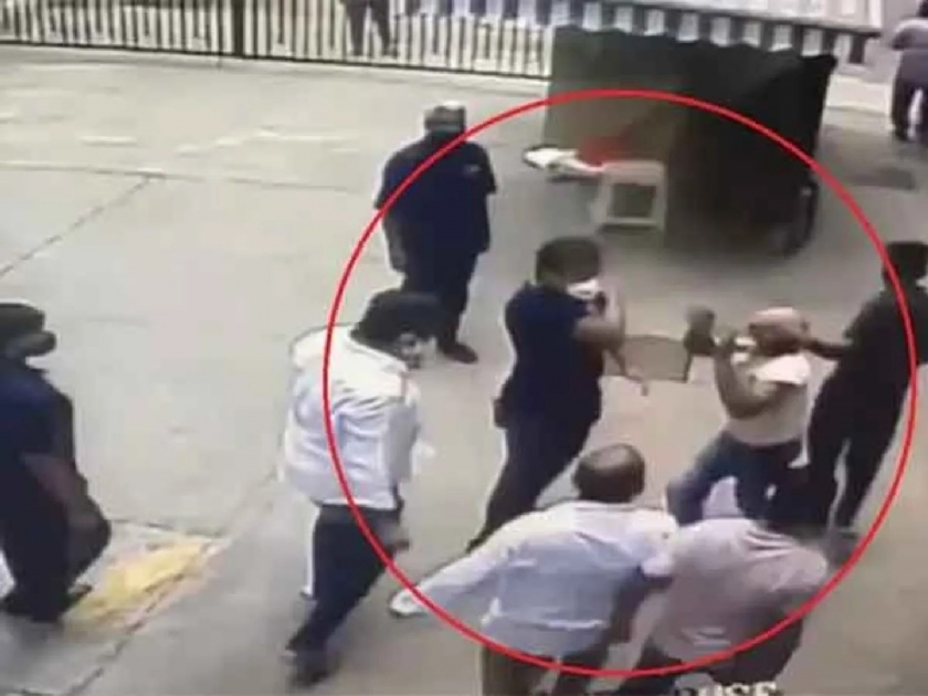 Retired Navy officer beaten up for sharing CM Uddhav Thackeray satirical picture on social media | Video: माजी नौदल अधिकारी मारहाण प्रकरणी चौघांना अटक; विरोधकांचा शिवसेनेवर निशाणा