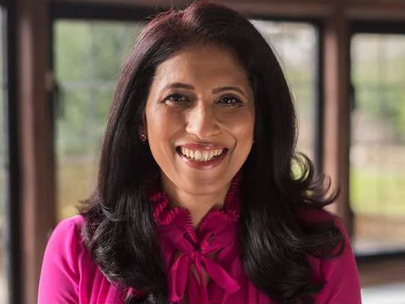 Unilevers CHRO Indian origin kolhapur leena nair appointed as Global CEO of french luxury group chanel | Leena Nair Global CEO Of CHANEL : कोल्हापूरच्या लीना नायर यांचा लंडनमध्ये डंका; फ्रेंच ब्रँड शनेलच्या सीईओपदी नियुक्ती