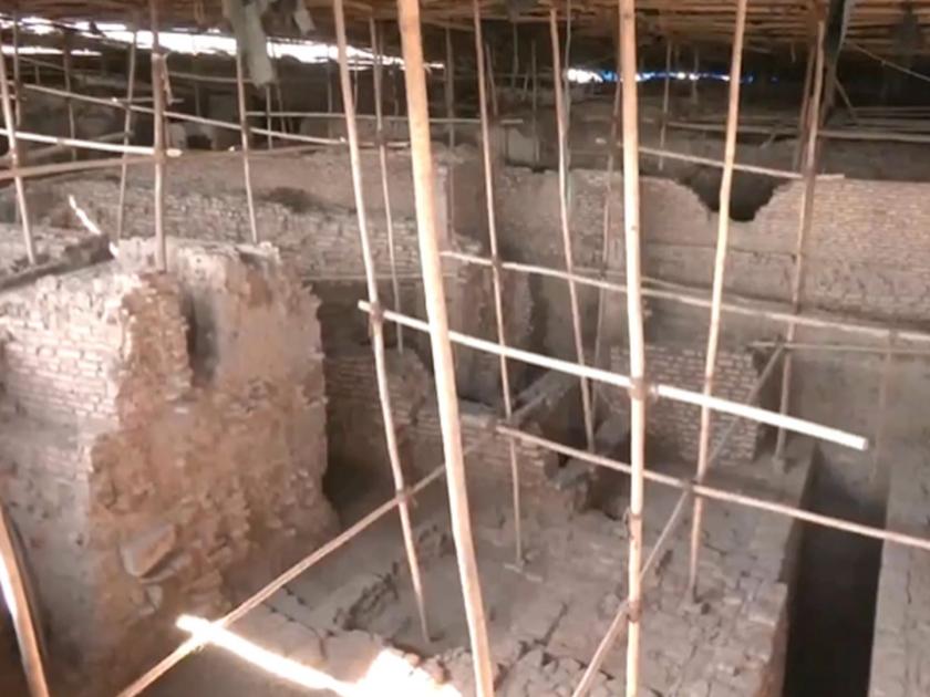 Brick walls gold and silver items Evidence of 2800 year old settlement found in pm narendra modi village vadnagar gujarat | विटांच्या भिंती, सोन्या-चांदीच्या वस्तू अन्...; PM मोदींच्या गावात मिळाले 2800 वर्ष जुन्या मानवी वस्तीचे पुरावे