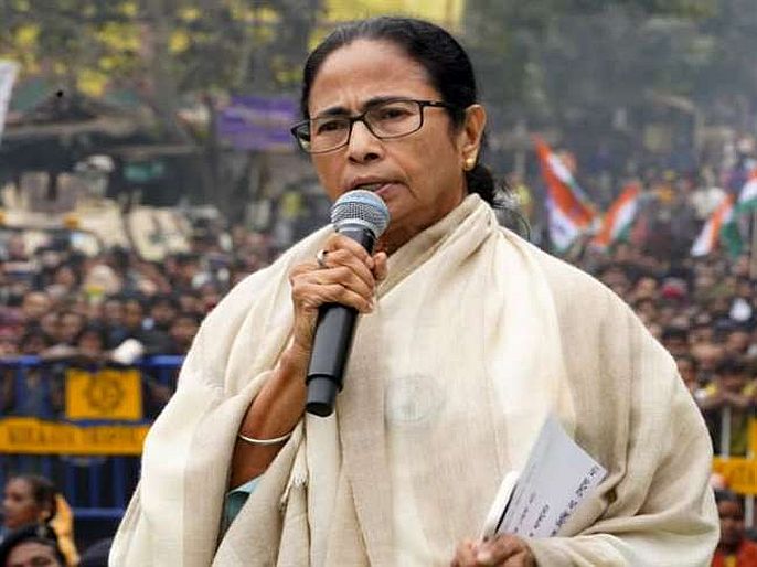 West Bengal election 2021: will parties against bjp in bengal tmc appeals to congress left parties | भाजपचा सामना करण्यासाठी बंगालमध्ये होणार महाआघाडी? काँग्रेस-डाव्यांना TMCचं निमंत्रण