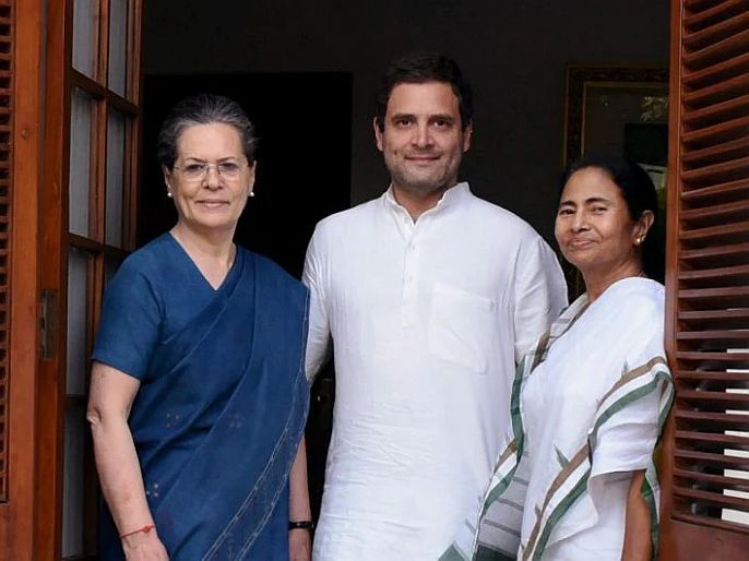 West bengal CM Mamata Banerjee meets congress president Sonia Gandhi and Rahul Gandhi also in delhi | ममतांनी घेतली सोनिया गांधींची भेट; 'या' मोठ्या मुद्यांवर झाली चर्चा; राहुल गांधीही होते उपस्थित