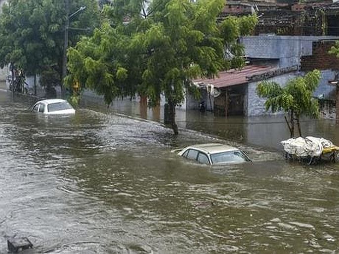 40 rain victims in Uttar Pradesh; Fear of rising death toll | उत्तर प्रदेशात पावसाचे ४० बळी; मृतांची संख्या वाढण्याची भीती 