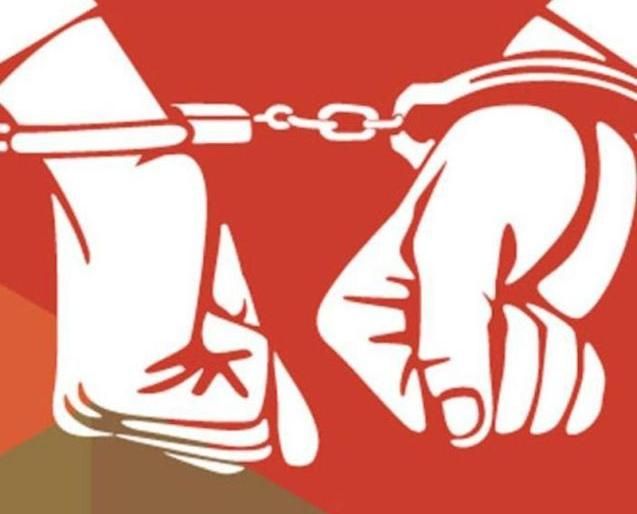 Four notorious criminals arrested in Aurangabad | औरंगाबादमध्ये चार कुख्यात गुन्हेगारांना अटक