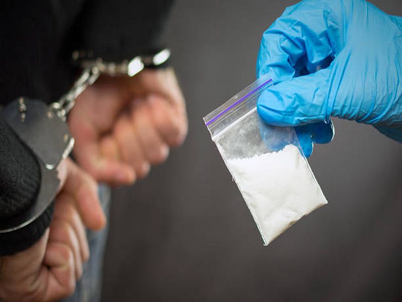 Drugs worth Rs 25 crore seized at Mumbai airport | २५ कोटींचे अमली पदार्थ मुंबई विमानतळावर जप्त