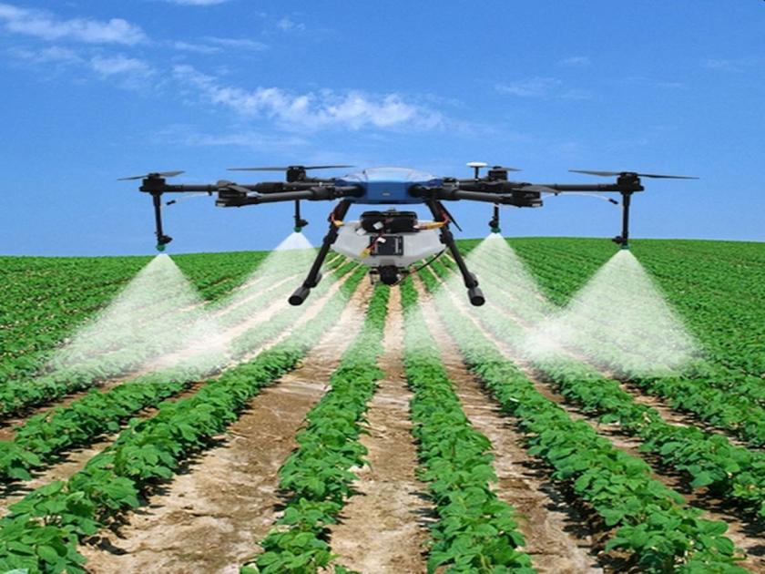 pilots will be friends of Farmer's for the future of crops Drug spraying by drones | पिकांच्या भवितव्यासाठी ‘पायलट’ होणार शेतकऱ्यांचे मित्र! ड्रोनद्वारे औषध फवारणी