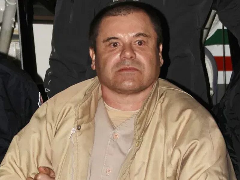 CoronaVirus, Lockdown Latest Marathi news and Live Updates drug lord El Chapo's sons enforce lockdown in Mexican city | CoronaVirus, LockdownNews: लॉकडाउनचं उल्लंघन करणाऱ्यांना उघडं करून मारतोय 'ड्रग लॉर्ड' अल चापोचा मुलगा