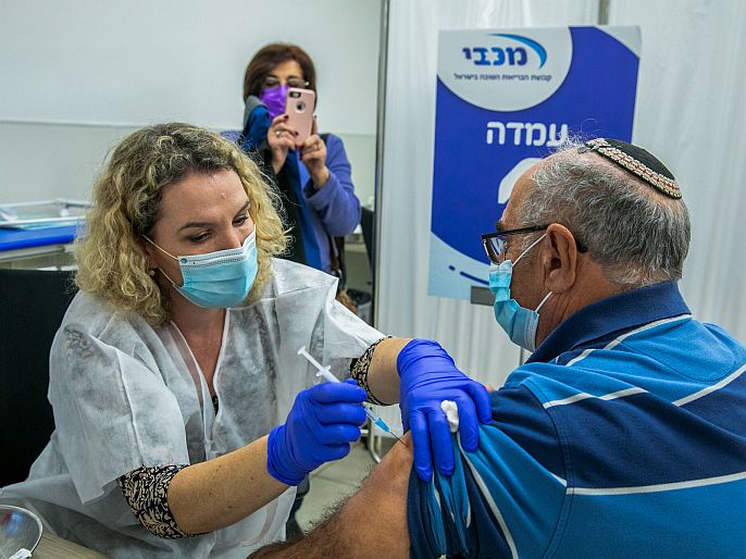 CoronaVirus Middle east israel become first country to start third shot of covid vaccine pfizer biontech | CoronaVirus: कोरोना लसीचा तिसरा डोस देणारा पहिला देश ठरला इस्रायल; ...म्हणून घेतला हा मोठा निर्णय
