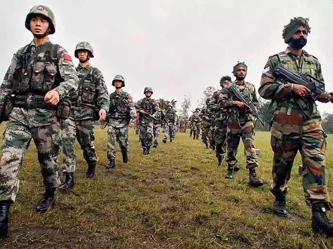 India china border dispute 500 dragon soldiers trying to infiltration China foreign ministry denies claim | अर्ध्यारात्री तळ ठोकण्याचा प्रयत्न करत होते 500 ड्रॅगन सैनिक, चीनने घुसखोरीचा दावा फेटाळला
