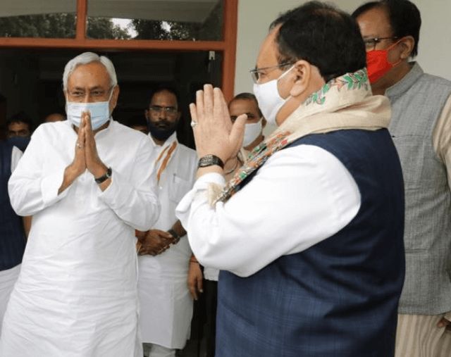 Bihar Election 2020 jdu and bjp reach 122 and 121 seat deal for bihar polls | Bihar Election 2020 : बिहारमध्ये जागावाटप निश्चित; जेडीयू 122, तर भाजपा 121 जागांवर लढणार निवडणूक