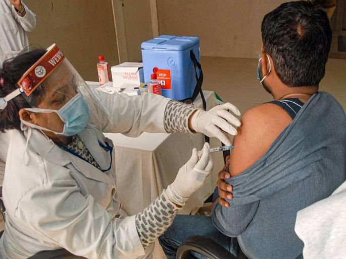 One crore fund to Navi mumbai Municipal corporation for purchase of vaccine | लस खरेदीसाठी महापालिकेला एक कोटीचा निधी, ऑक्सिजन प्लांट उभारण्यासाठी ५० लाख; मंदा म्हात्रेंचा पुढाकार 