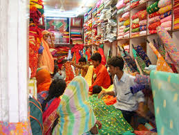 The fastest growing textile market on Diwali | दिवाळीच्या पृष्ठभूमीवर कापड बाजारात तेजी 