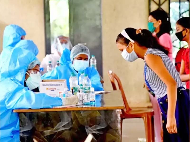 Decrease in the number of corona patients in Solapur city; Two quarantine centers closed | सोलापूर शहरातील कोरोना रूग्णांची संख्येत घट; दोन क्वारंटाईन सेंटर केले बंद
