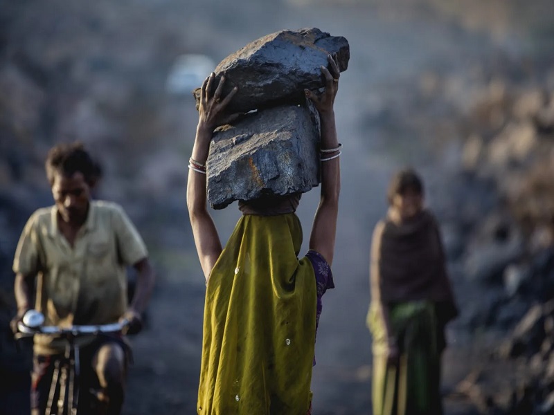 Coal is the biggest polluter, but its use in India will not stop; Find out reason | कोळशामुळे सर्वाधिक प्रदूषण, पण भारतात याचा वापर बंद होऊ शकत नाही; जाणून घ्या कारण...