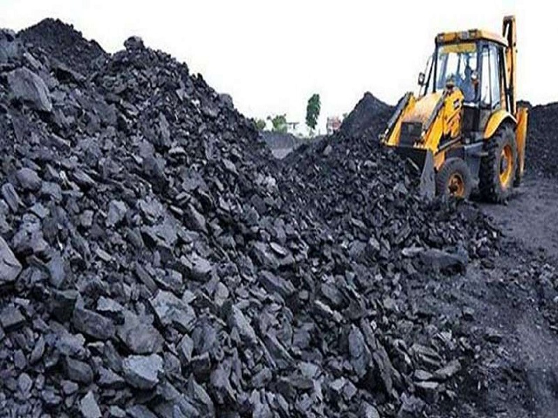 Central government is planning to increse coal production in coming days | उर्जा संकट कमी करण्यासाठी केंद्राचा मोठा निर्णय, येत्या काही दिवसात कोळशाचे उत्पादन वाढवले ​​जाणार