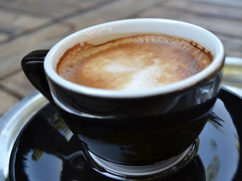 If you are in tension, keep aside that cup of coffee. | टेन्शन असेल, तर कॉफीचा कप आधी बाजूला ठेवा..