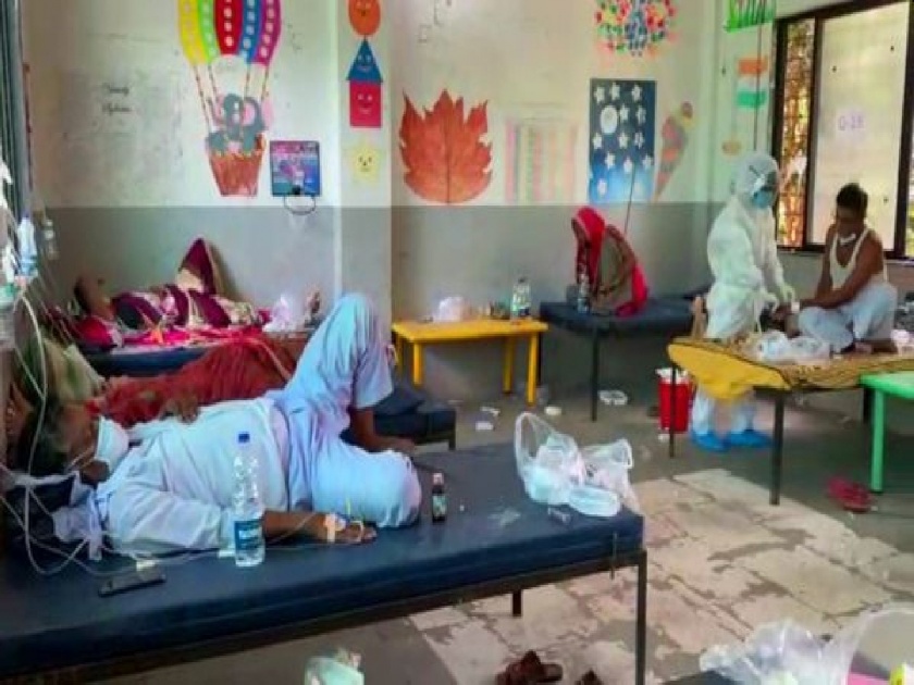 Maharashtra Coronavirus; 4 Friends In Beed Prepared 50 bed Covid Care Center In Their Village | Coronavirus: सरकारी मदतीची वाट न पाहता ४ मित्रांनी उभारलं ५० बेड्सचं कोविड सेंटर; ‘No Profit-No Loss’ संकल्पना