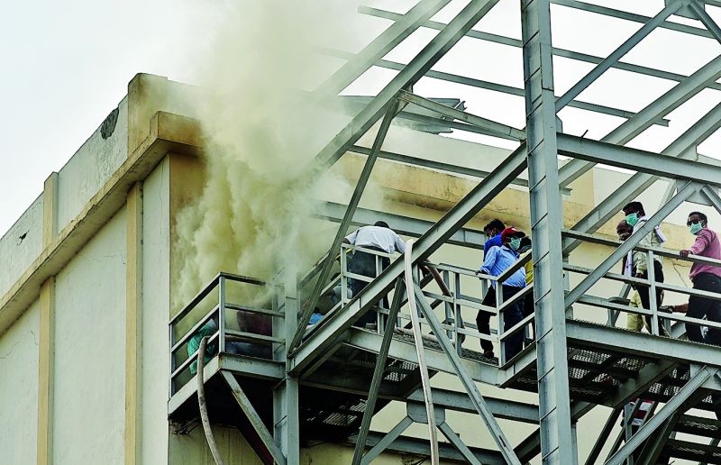 Fire to Five-storied cold-storage in Nagpur | नागपुरात पाच मजली कोल्डस्टोअरेजला आग