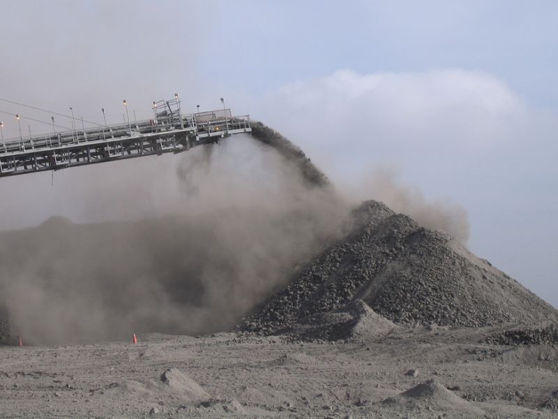 Coal business | कोळसाचोरीला राजाश्रय!