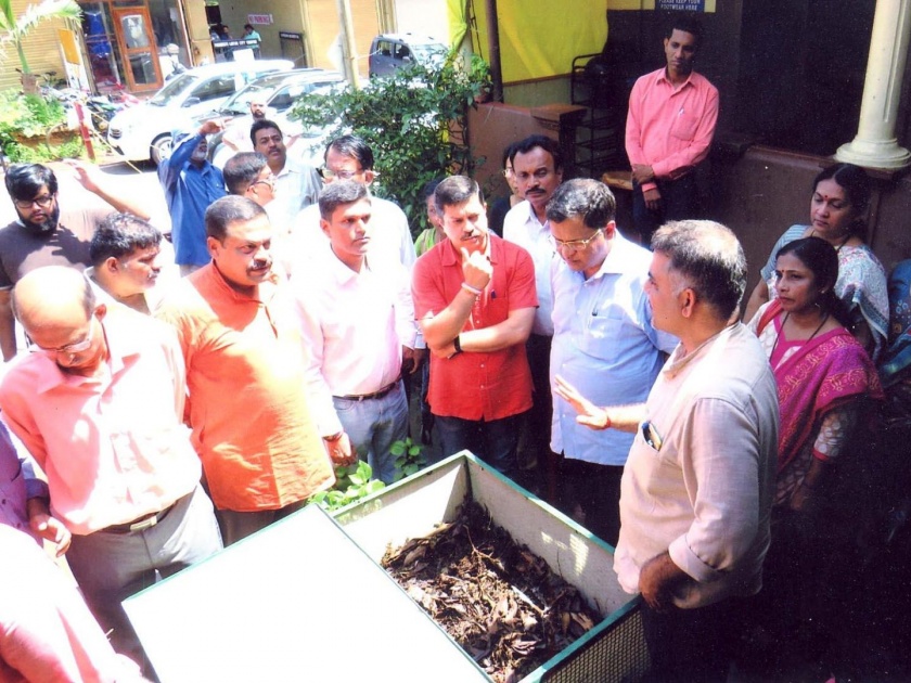 students of popular high school makes 1400 kg compost from nirmalya | विद्यार्थ्यांचा स्तुत्य उपक्रम; १४०० किलो निर्माल्याचं खतात रुपांतर