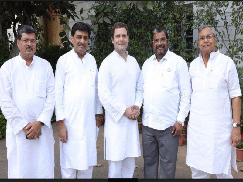 Raju Shetty's meet Rahul Gandhi | राजू शेट्टी यांनी घेतली राहुल गांधींची भेट, यूपीएत जाण्याचे संकेत
