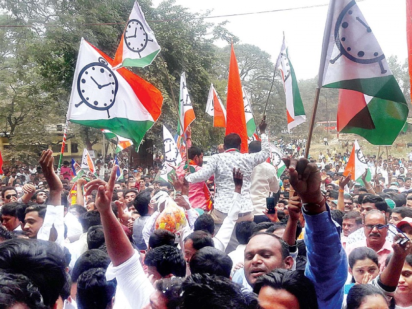 BJP's loss of power, success of Eknath Shinde's leadership | सत्ता गमावल्याचा भाजपला फटका, एकनाथ शिंदे यांच्या नेतृत्वाला यश