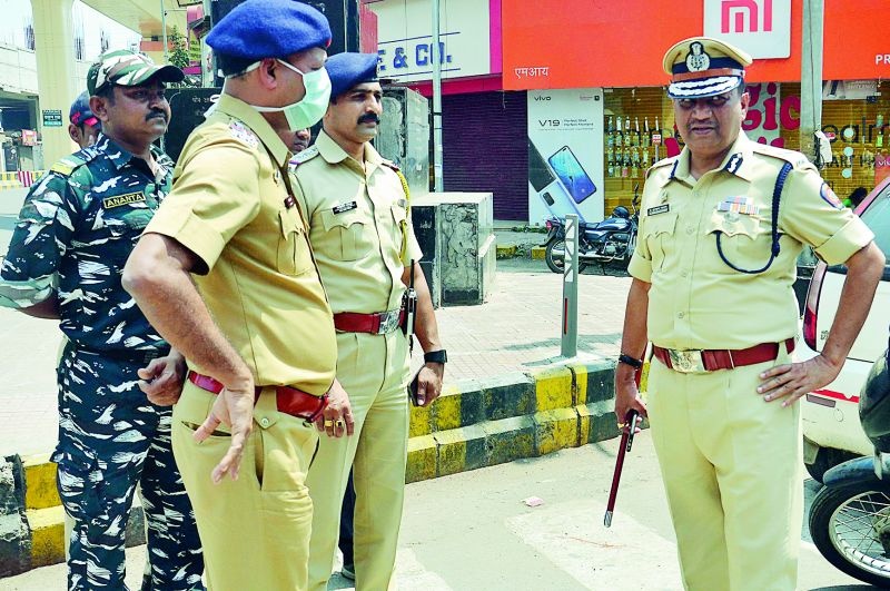 Corona virus : Police prepare for Janata curfew in Nagpur: Four and three quarter Thousand Police on Streets | Corona virus :नागपुरात जनता कर्फ्यूची पोलिसांकडून तयारी : पावणेपाच हजार पोलीस रस्त्यावर