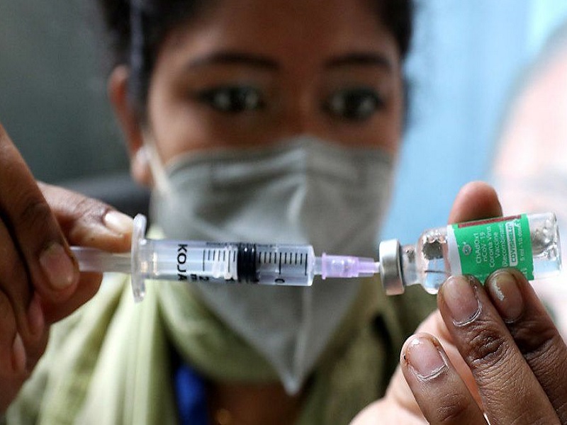 Boosters will be available from private hospitals in Pimpri-Chinchwad | Corona Vaccination | पिंपरी-चिंचवडमध्ये खासगी रुग्णालयातून मिळणार बुस्टर डोस