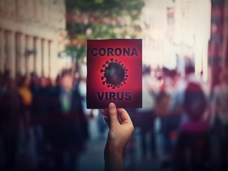 Young people should think positively during the financial crisis created by Corona. | कोरोनामुळे भविष्यात निर्माण होणाऱ्या आर्थिक संकटकाळात तरुणांनी सकारात्मक विचार करावा