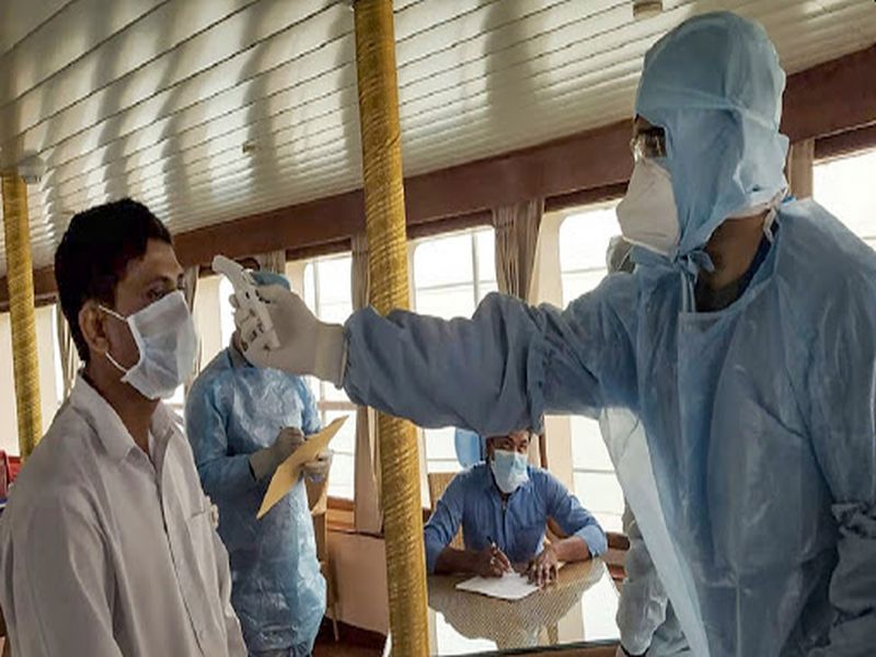 Quarantine made to 15 employees at Bandra Bhabha Hospital | वांद्रे भाभा रुग्णालयातील १५ कर्मचाऱ्यांना केले क्वारंटाइन