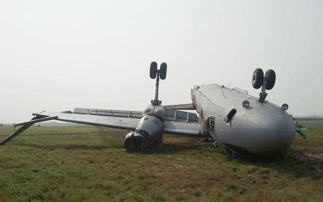 The mysterious accident of AN 32; The previous 2 planes are still missing | एएन 32 चे रहस्यमयी अपघात; यापूर्वीची 2 विमाने अद्याप बेपत्ताच