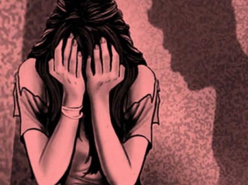 Three year imprisonment for minor girl molestation case | अल्पवयीन मुलीच्या विनयभंग प्रकरणी आरोपीस तीन वर्षे कारावास